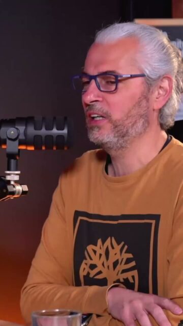 👀 „Nie wiedział nic o krypto… ale chciał słuchać i zadawał pytania.”

W świecie polityki to podobno rzadsze, niż mogłoby się wydawać 😳

W najnowszym „Kwadransie z Kangą” pojawia się ciekawy wątek dotyczący tego, jak wyglądały rozmowy polityków z branżą crypto zza kulis 🎥

🧠 Bez udawania eksperta

📚 Bez „wiem wszystko”

❓ Z realną chęcią nauki i zrozumienia rynku

Padły też mocne słowa od Sławomira Mentzena, który stwierdził, że odejście Janusza Kowalskiego może być dużą stratą dla PiS-u - nie tylko w kontekście krypto, ale całej gospodarki 👀

🎥 Więcej w „Kwadransie z Kangą”!