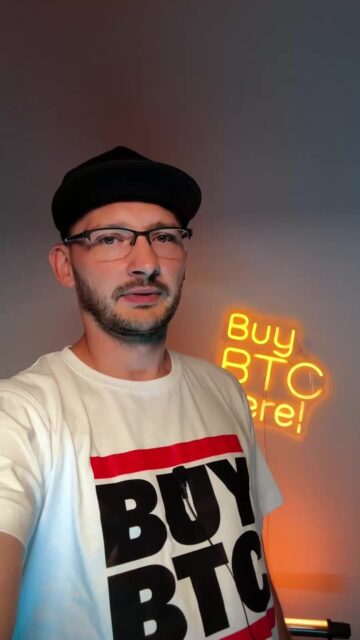Marzysz o inwestowaniu w Bitcoina, ale przeraża Cię skomplikowany świat kryptowalut? Mamy rozwiązanie! 🚀 Z Bitcoin AutoBuy zaczniesz kupować BTC automatycznie, bez wysiłku!

Jak to działa? Prościej niż myślisz! ✔️

1. Zakładasz konto na kanga.exchange (pamiętaj o weryfikacji KYC!, logujesz się na GoCash tymi samymi danymi: gocash.global/autobuy i akceptujesz regulamin GoCash.
2. Kopiujesz ze strony GoCash unikatowy kod Bitcoin AutoBuy i dane do przelewu.
3. Planujesz zakupy: Ty decydujesz, jak często (codziennie, co tydzień, co miesiąc itd.) i za jaką kwotę chcesz kupować BTC (do 5000 PLN/1000 EUR/USD jednorazowo).
4. Ustawiasz stałe zlecenie w aplikacji internetowej swojego banku, pamiętając o wpisaniu kodu AutoBuy w tytule przelewu. To kluczowe! 
5. Automatyczna wymiana: Gdy środki dotrą, automatycznie kupimy dla Ciebie Bitcoina na kanga.exchange.
6. Prowizja? Tylko 0,2% - 10 razy mniej niż standardowo! Pośpiesz się, promocja jest ograniczona czasowo!
7. Twoje BTC czekają na Twoim protfelu Kanga!

Ważne: Przez nierozwagę przelejesz więcej niż limit? Bez obaw, środki zostaną automatycznie zamienione na oPLN, które później możesz wymienić ręcznie 😎

Zacznij inwestować w Bitcoina mądrze i z automatu! Wejdź na gocash.global/autobuy i ustaw swoje automatyczne zakupy BTC już dziś! 💰

#AutoBuy #GoCash #KangaExchange #Bitcoin #Kryptowaluty #AutomatyczneInwestowanie #BTC #Inwestowanie #Oszczędzanie
